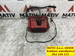 Klješta prednja DESNA Mercedes B klasa w246 2013