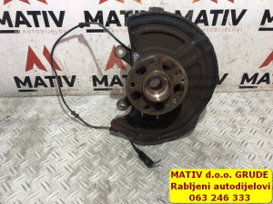 Glavčina LIJEVA Mercedes B klasa w246 2013