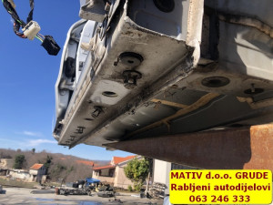 Prag šasije DESNI Mercedes B klasa w246 2013