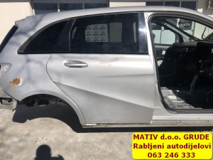 Vrata zadnja DESNA Mercedes B klasa w246 2013