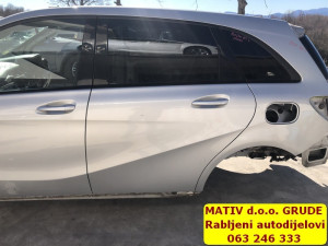 Vrata zadnja LIJEVA Mercedes B klasa w246 2013