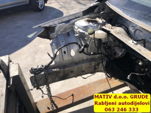 KRAK šasije DESNI Mercedes B klasa w246 2013