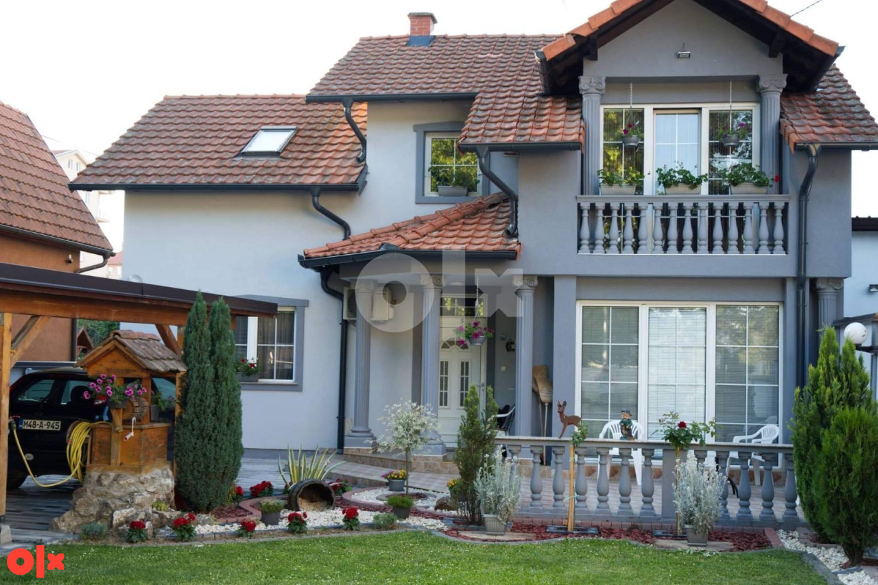 Kuca u centru Bijeljine 730 m2 placa 2