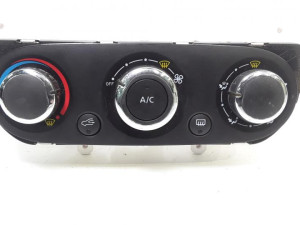 5R5841100 272704701R PREKIDACI VENTILACIJE  Renault CA