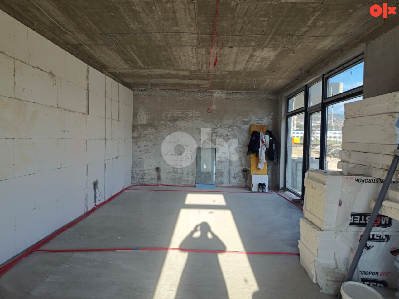 Ekskluzivni poslovni prostor na  kružnom toku VOGOŠĆA 82 m2 2