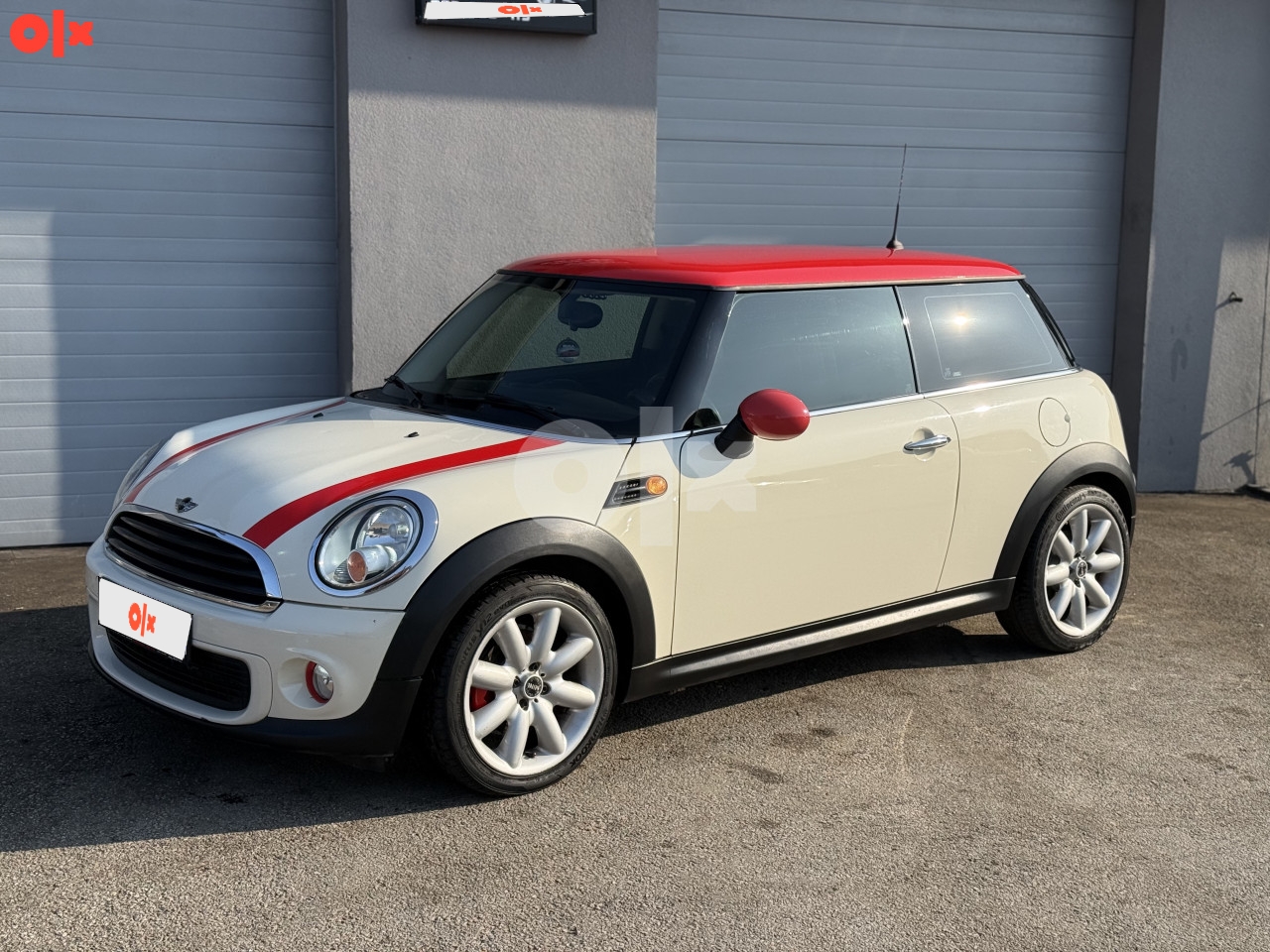 MINI Cooper 1.6b 2012 uvoz ch klima ambient