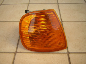 Desni zmigavac VW Polo / Caddy 1 / Seat