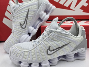 NIKE SHOX R4 PATIKE