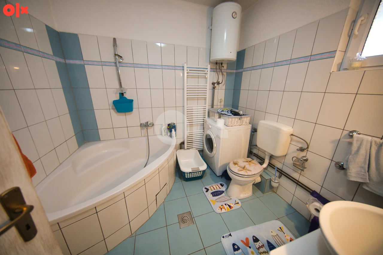 Kuća u centru Sanski Most 270m2 4