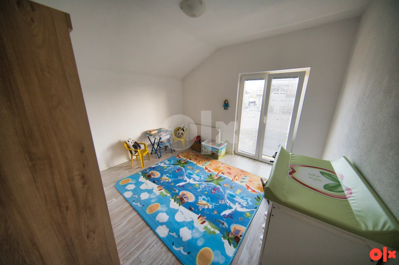 Kuća u centru Sanski Most 270m2 6