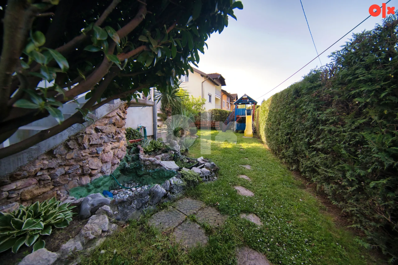 Kuća u centru Sanski Most 270m2 11