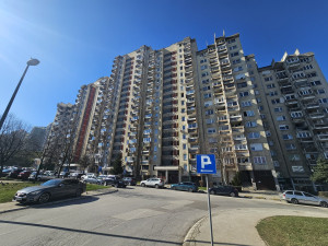 Dvosoban stan Bajrama Zenunija / Alipašino Polje A-Faza