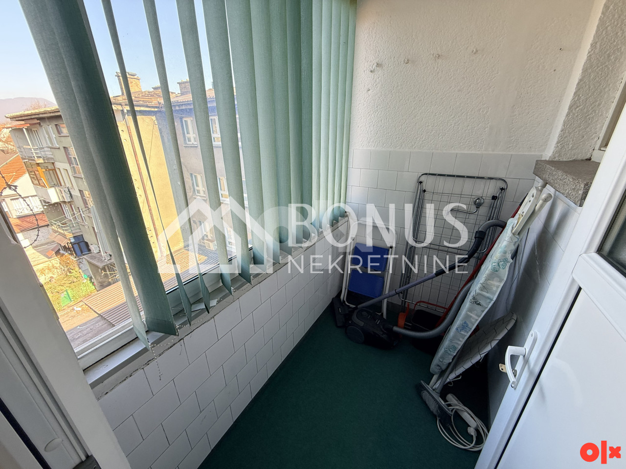 Trosoban stan u strogom centru grada 19