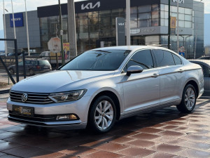 Volkswagen Passat 1.6 TDI DSG KAMERA (URAĐEN VELIKI SERVIS)