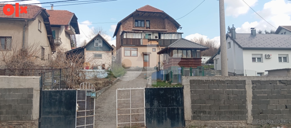 PRODAJE SE KUCA SA OKUCNICOM U  CENTRU GRADA