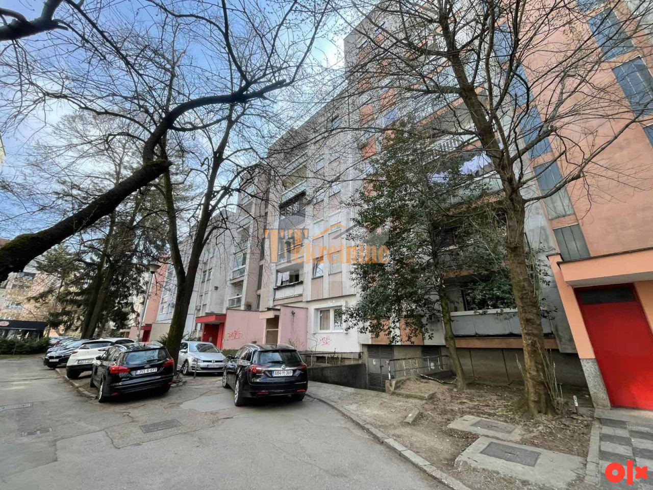 Trosoban stan 83 m2 - Centar