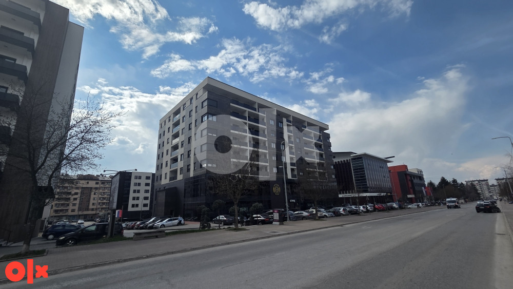 Trosoban stan Istočno Sarajevo / 90m2 /Sinsay/ 24