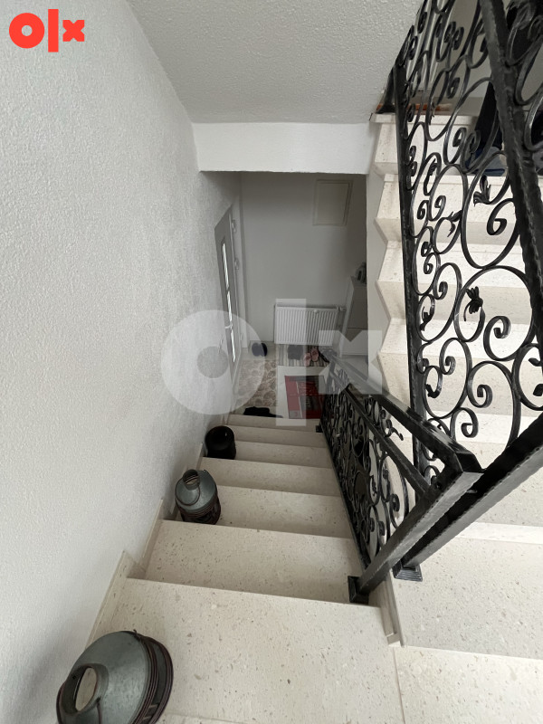 Kuća Kupres, ul. Zrinko Frankopanska bb  novogradnja 192 m2 8