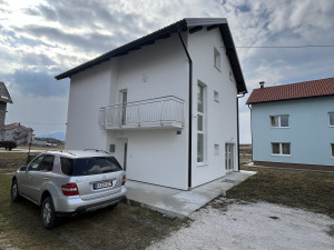 Kuća Kupres, ul. Zrinko Frankopanska bb  novogradnja 192 m2 photo 2