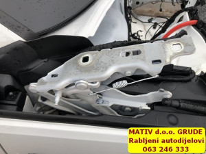 Makaza haube Audi A4 B9 8W 2018 DESNA MKZ812-D