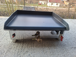 Roštilj na plin 600x450