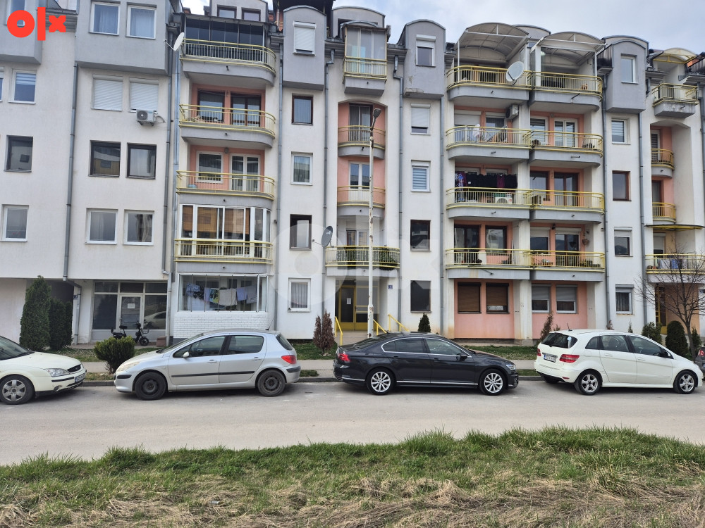 Stan Istočna Ilidža Dobrinja 1 jednosoban 44m2 3