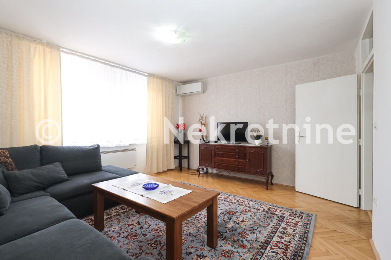 Trosoban stan - Novo Sarajevo - Grbavica 2 - 60 m2