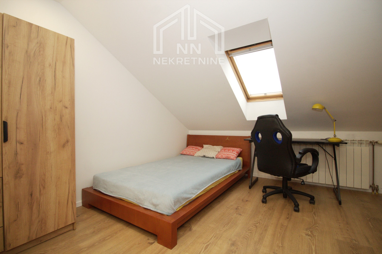 NN Nekretnine : Luksuzni četverosoban penthouse- Velešići 14