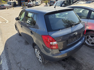 Skoda fabia 1.2 tdi 55 kw 2011 godina bih papiri - dijelovi
