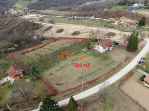 Stambeni objekat 256m2 i zemljišta 7289m2 - Dragočaj