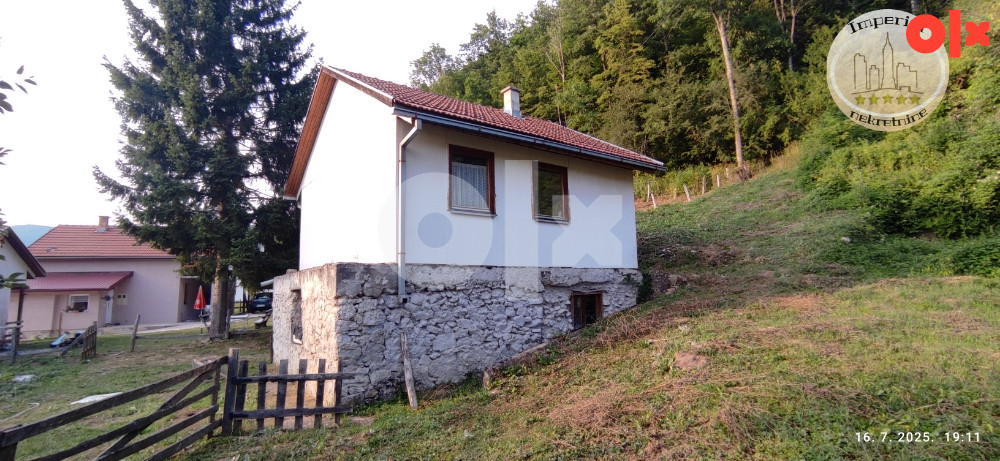Vikendica Prača, 1500m2 okućnice, 80m2, renovirana 3