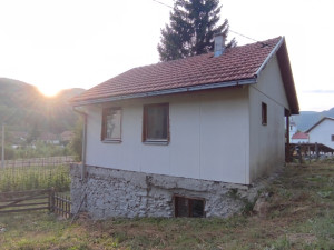 Vikendica Prača, 1500m2 okućnice, 80m2, renovirana