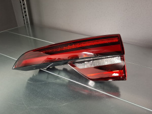 Desni štop desna štopka audi a4 b9 karavan 2015- 8W9945094D