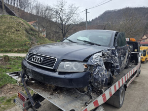 Audi a4 b6 1.9 tdi 96 kw 2003 god limuzina bih papiri - dijelovi