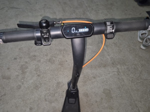 Elektricni trotinet E2 pro