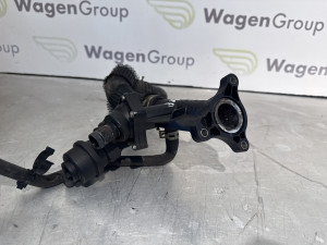 Kućište termostata Nissan Qashqai 2014 (fotografija 3)