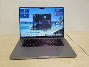 Macbook Pro M1 Max 32GB; 1TB; Retina; 242 ciklusa