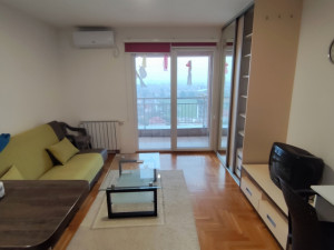 Stup, Tibra, namjestena garsonjera!