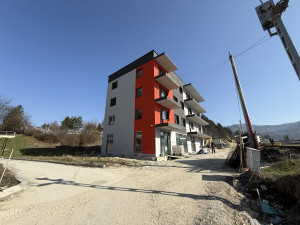 Trosoban stan Vogošća Sarajevo photo 2