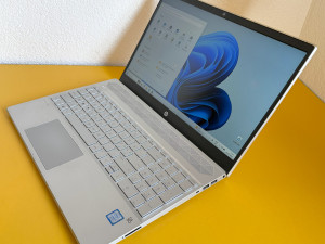 Laptop HP 15.6" i5-8250U 3.40 /SSD M.2 128GB/8GB ddr4/UHD