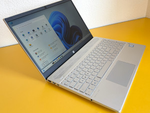 Laptop HP 15.6" i3-8130U 3.40 /SSD M.2 256GB/12GB ddr4/UHD