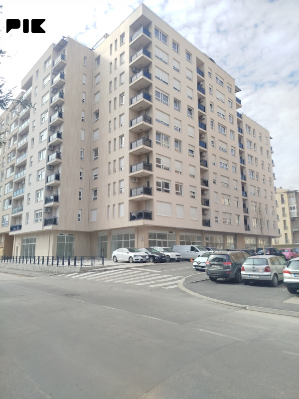 Prodaja stana Banja Luka 98m2 odmah useljiv -centar