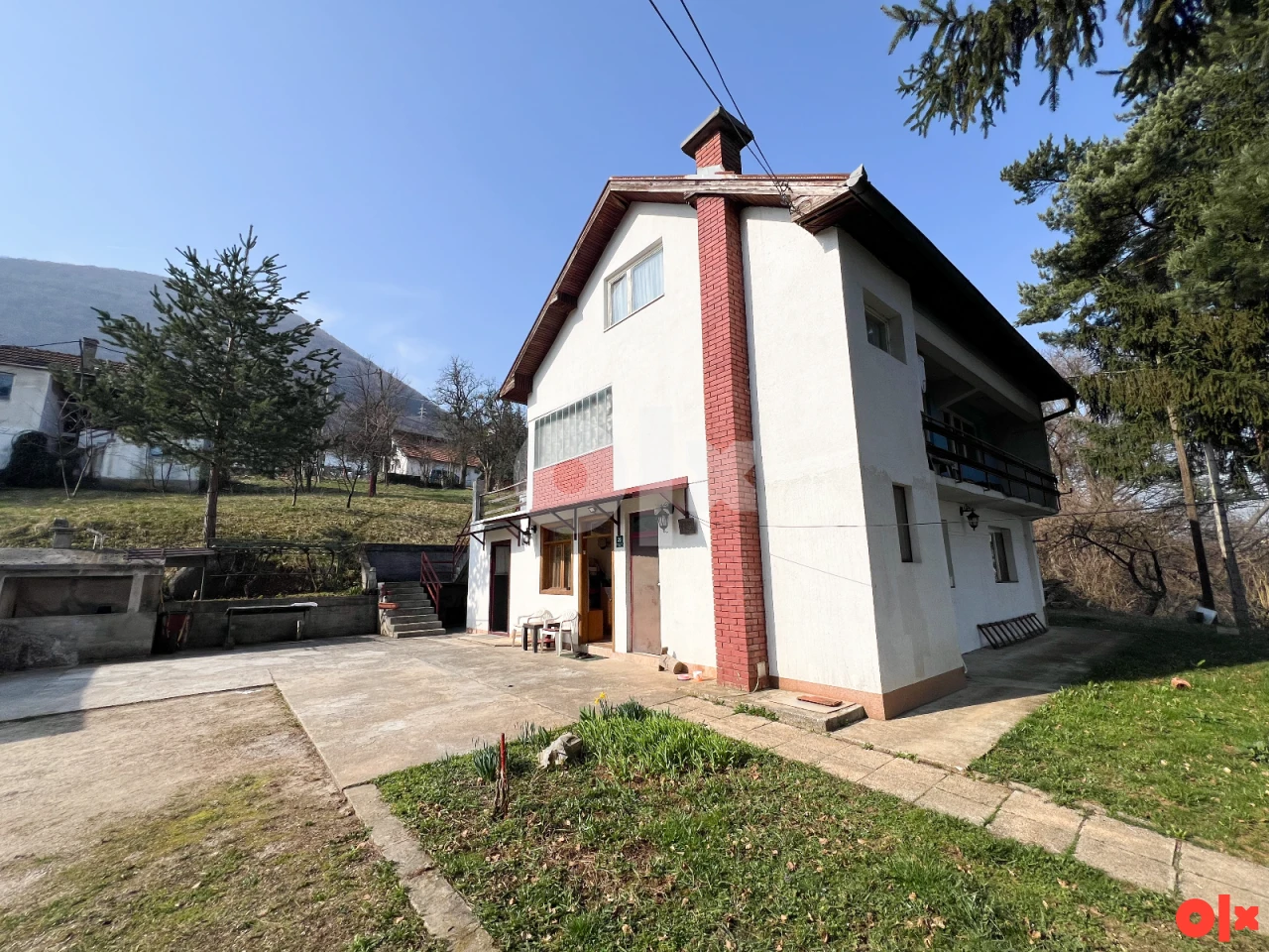 Kuća pr+1+pk Osijek-Blažuj 250m2, i 2.700m2 zemljišta Ilidža 3
