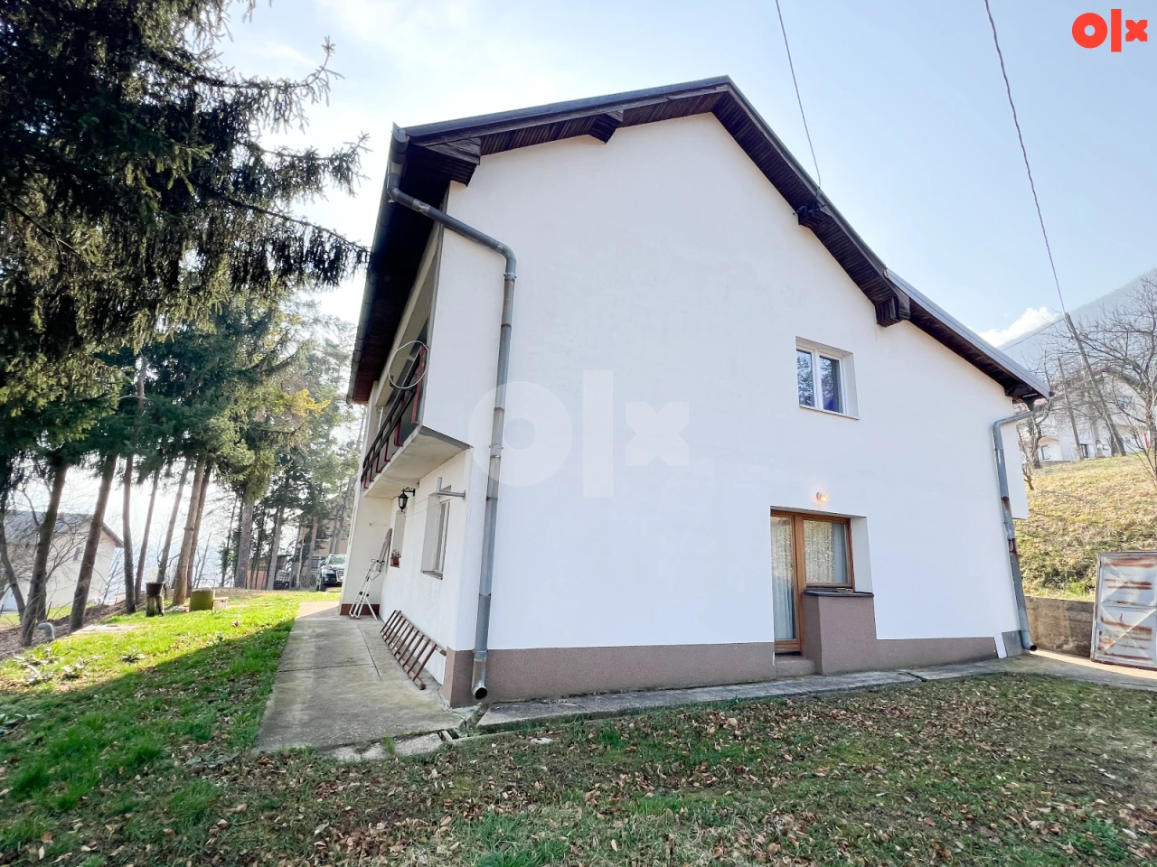 Kuća pr+1+pk Osijek-Blažuj 250m2, i 2.700m2 zemljišta Ilidža 9