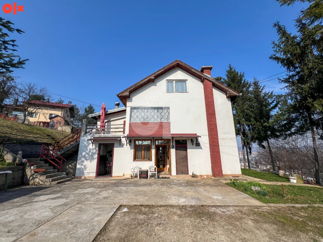 Kuća pr+1+pk Osijek-Blažuj 250m2, i 2.700m2 zemljišta Ilidža