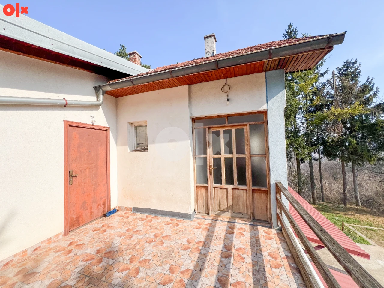 Kuća pr+1+pk Osijek-Blažuj 250m2, i 2.700m2 zemljišta Ilidža 16