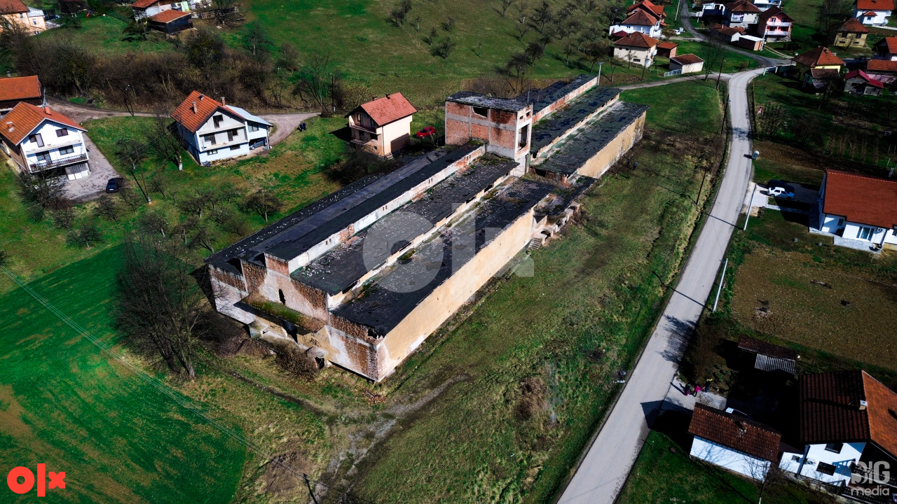 Poslovna zgrada 2141m2 Visoko