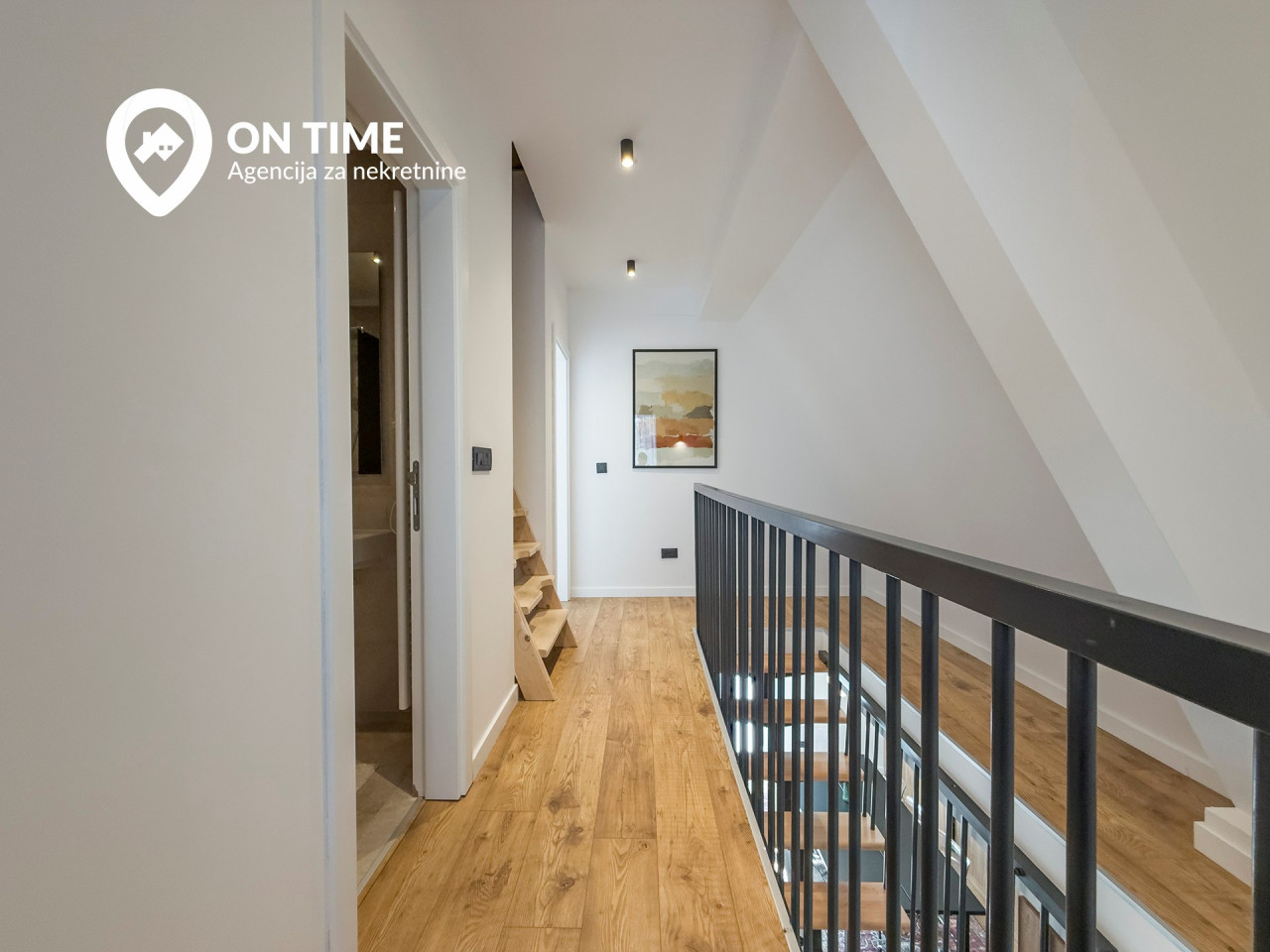 ON TIME prodaje: Luksuzan apartman Jahorina - Dvorišta 20