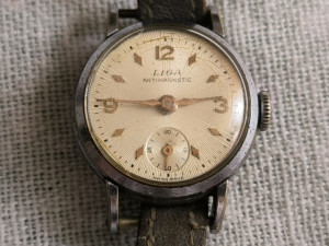 Liga Antimagnetic ženski mehanički sat