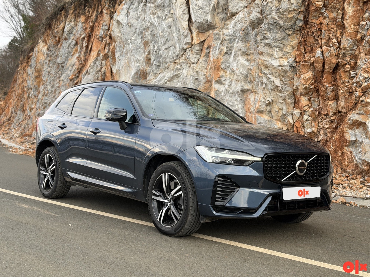 Volvo XC 60 R-DESING 2.0 B4 AWD 4x4 Geartronic VIRTUAL FACELIFT